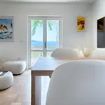Pebble Apartment